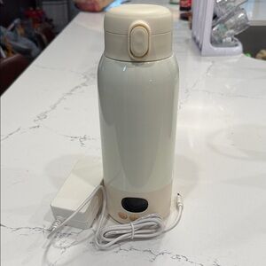 Formula/ breastmilk portable warmer/ Cream Electric Thermos with Charger